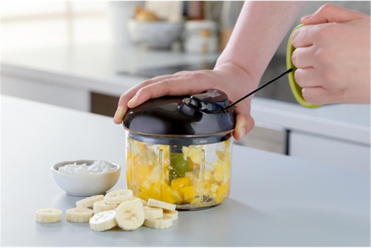 Tefal 5-Second Chopper, 900 ml, Manual Food Chopper and Mixer, Easy to Use, Stainless Steel Blades, Safe to Use, Versatile Results, Vegetables, Onions, Hummus, Guacamole, Herbs And Nuts, K1320404