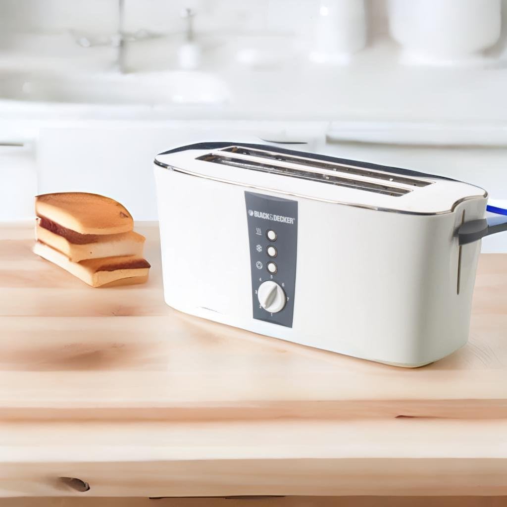 BLACK+DECKER 750W 2 Slice Cool Touch Bread Toaster, White - ET125-B5,