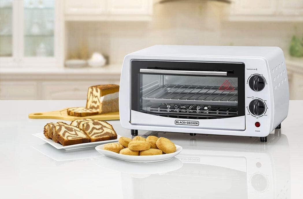 Black & Decker 2200W 70L Toaster Oven 90-230 Temp Setting, Double Grill With Convection And Glass Door For Safety+Multiple Accessories Toasting Baking Broiling TRO70RDG-B5 2 Years Warranty