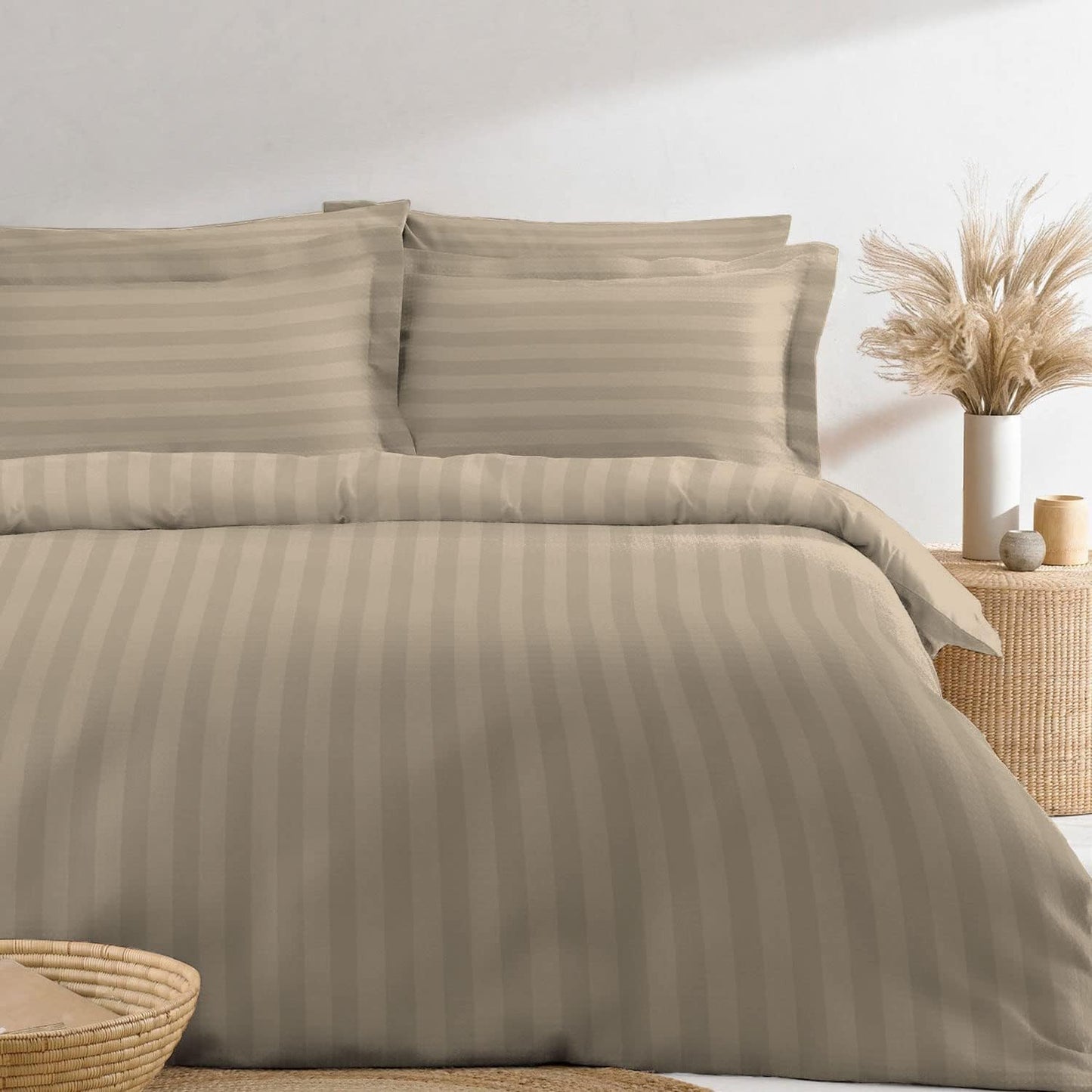 Pizuna Cotton Full Duvet Cover Set, 300 Thread Count Long Staple Cotton Sateen Weave with Button Closure (Combed Checks Luxury Red Cotton Duvet Cover Full)