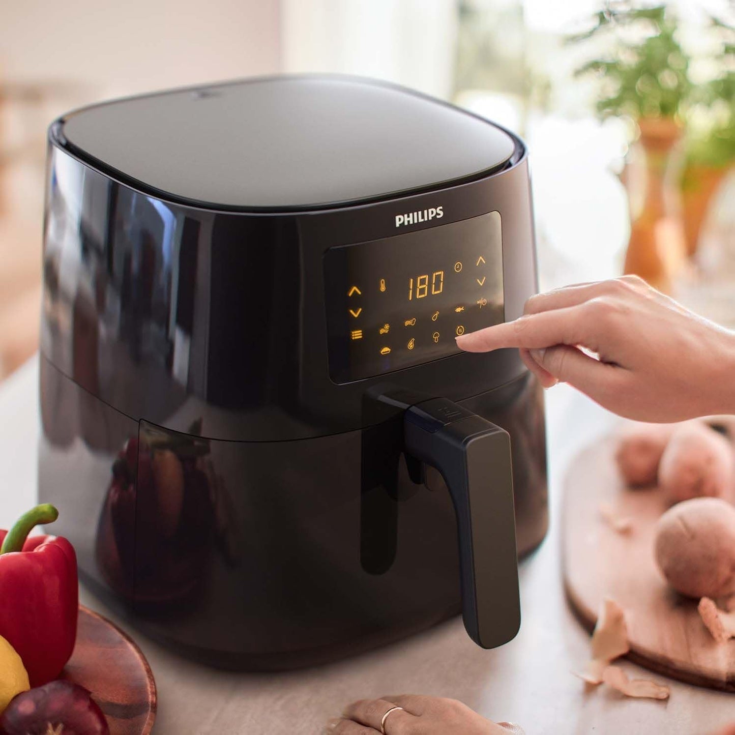 Philips Kitchen Appliances Essential Airfryer Xl 2.65Lb/6.2L Capacity Digital With Rapid Air Technology, Easy Clean Basket, Black Hd9270/91