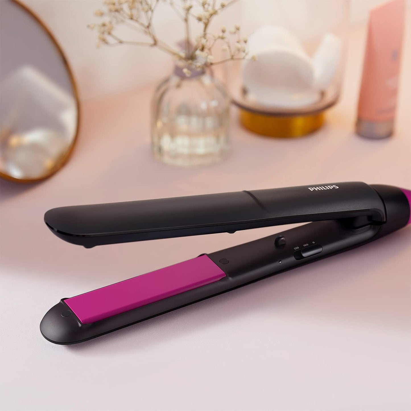 Philips StraightCare Essential ThermoProtect straightener BHS37500 ThermoProtect technology