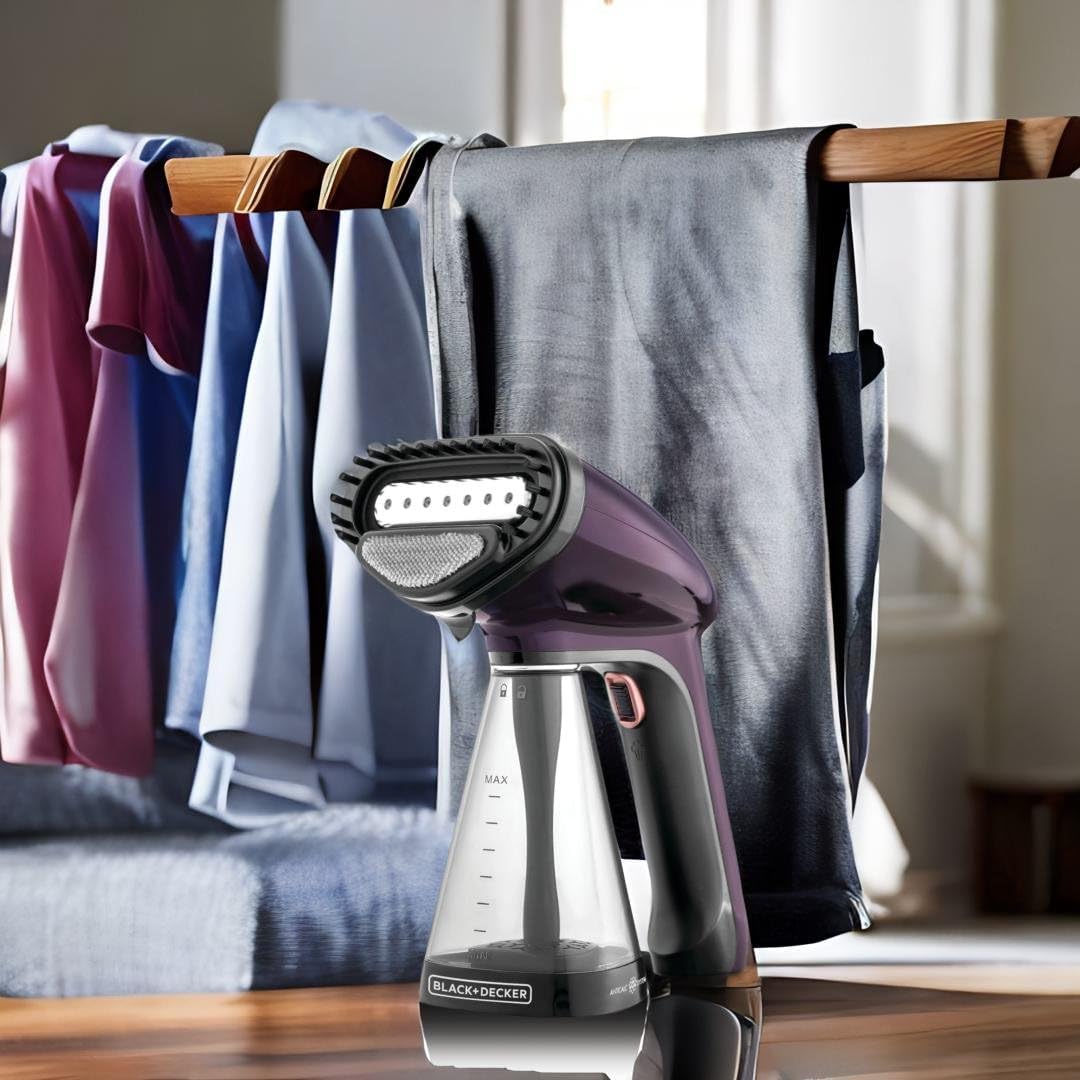 BLACK+DECKER Portable Digital Handheld Garment Steamer 1600W Black HSTD1600-B5