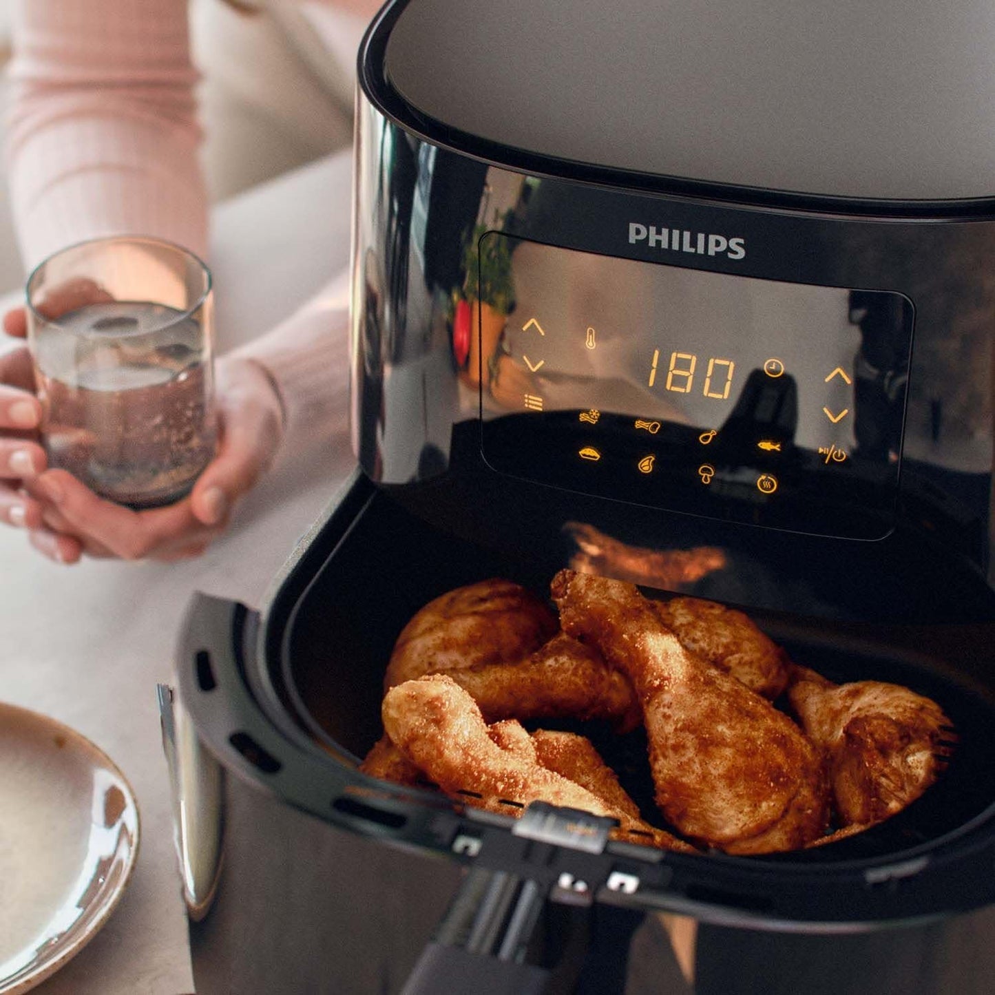 Philips Kitchen Appliances Essential Airfryer Xl 2.65Lb/6.2L Capacity Digital With Rapid Air Technology, Easy Clean Basket, Black Hd9270/91