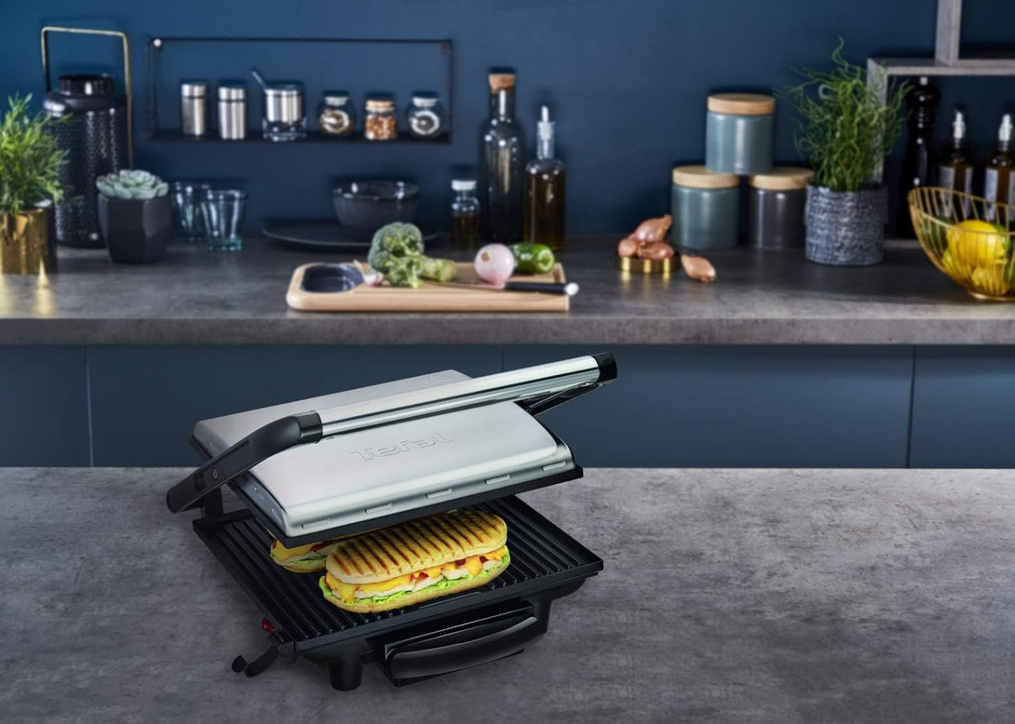 TEFAL Grill | Ultra compact Barbecue / BBQ Grill / Sandwich Maker | 1700 watts | Silver | 2 Years Warranty | GC302B28