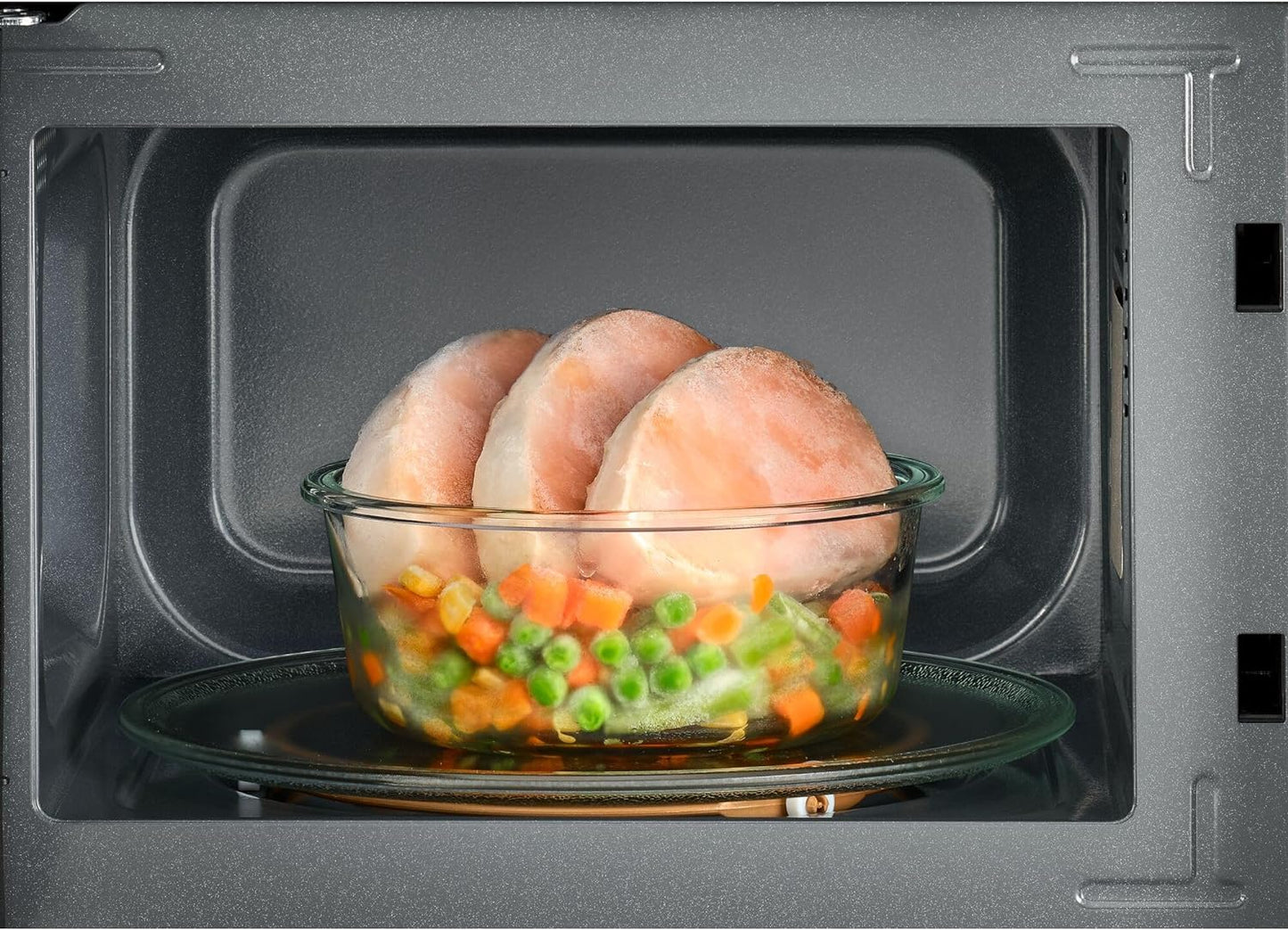 BLACK+DECKER 20L 700W Microwave Black With Chrome Finish Multiple Timer Options 5 Power Levels, 35 Min Timer, Cooking End Signal For Even Cooking/Heating, Defrost Function MZ2010P-B5