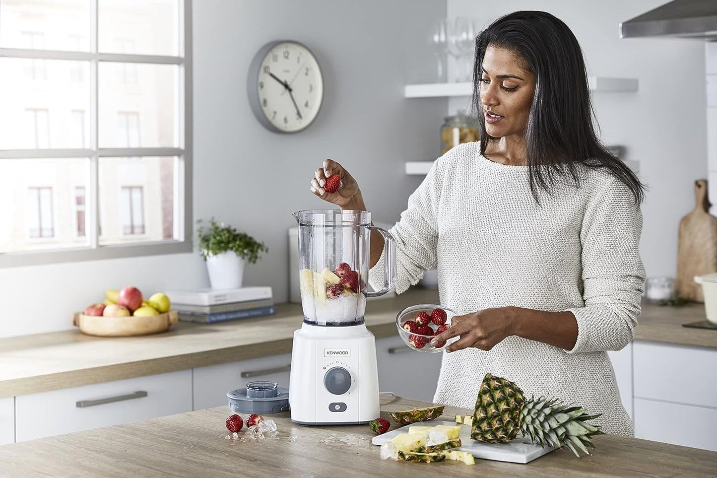 Kenwood Blender 2.0 L Jar 650 Watts With 2 Mill And 1 Extra Jar, White, Blp406Wh