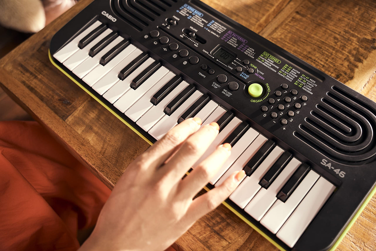 Casio SA-50 32 Mini-Keys Keyboard in White and Green