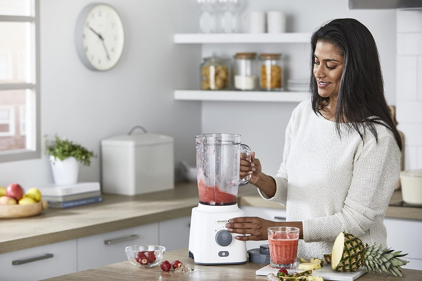 Kenwood Blender 2.0 L Jar 650 Watts With 2 Mill And 1 Extra Jar, White, Blp406Wh