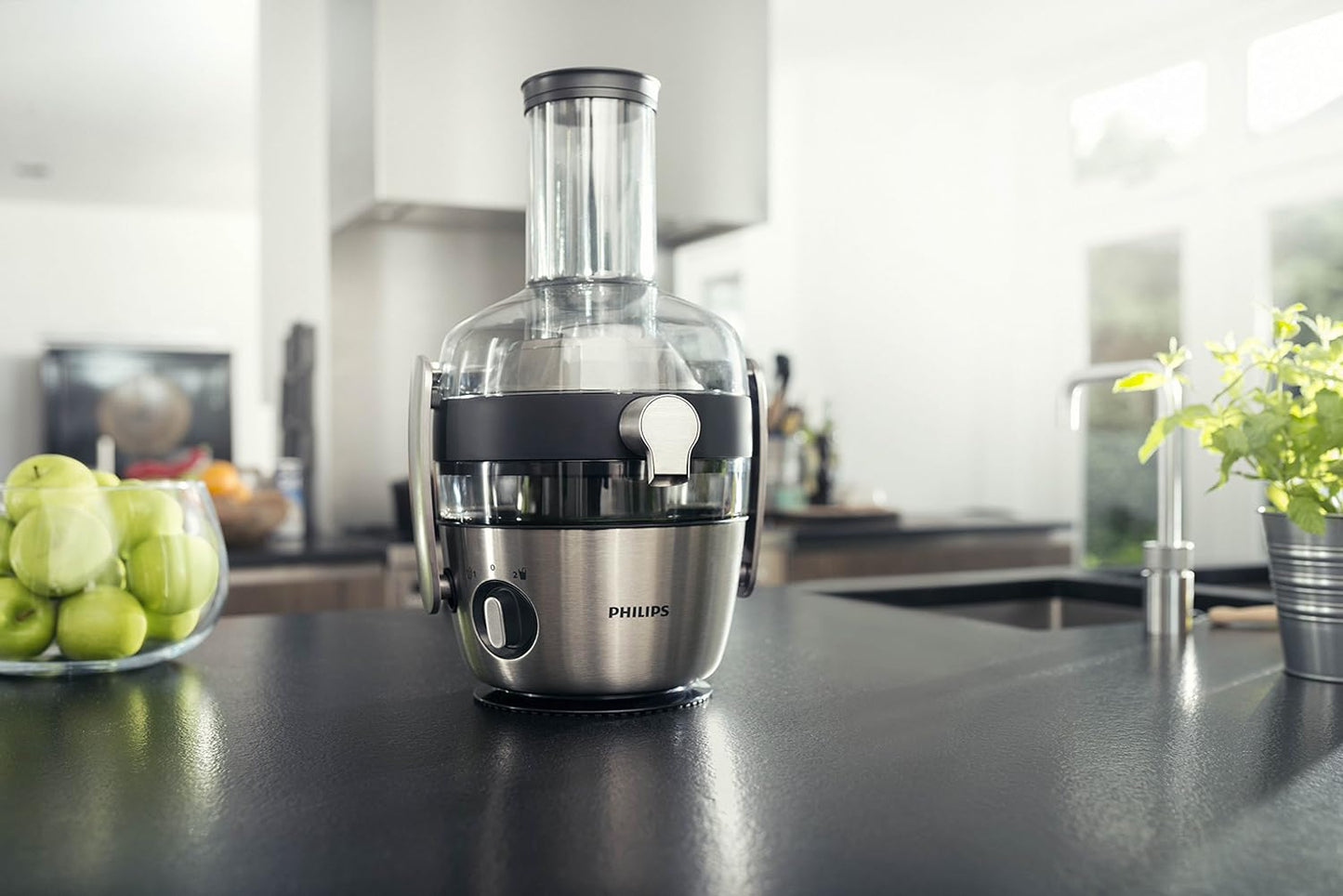 Philips 1200W Avance Collection Juicer- 1200W, 1L Capacity, XXL Feeding Tube, Lower Noise - HR1922/21