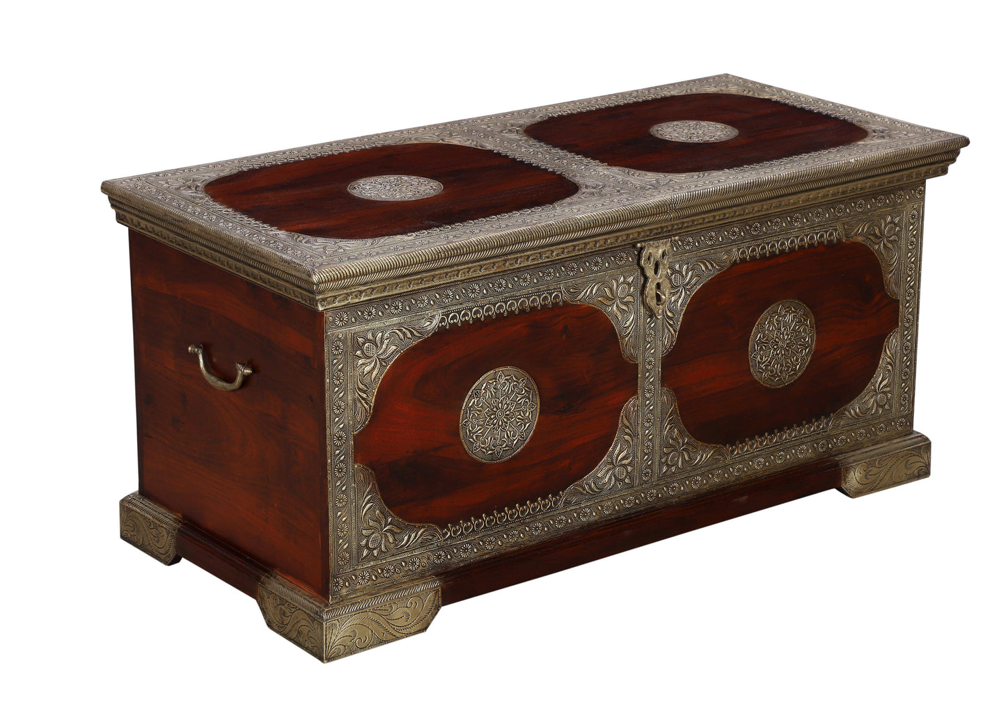 Lavish Touch Baxter Chest - Kea Global