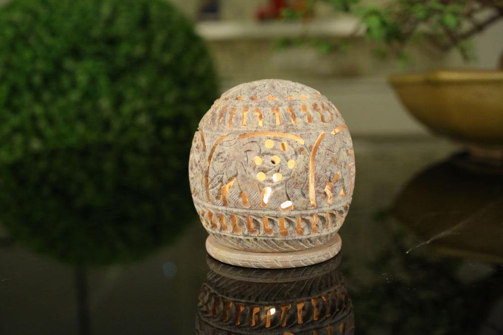 lavish-touch-mollern-holder