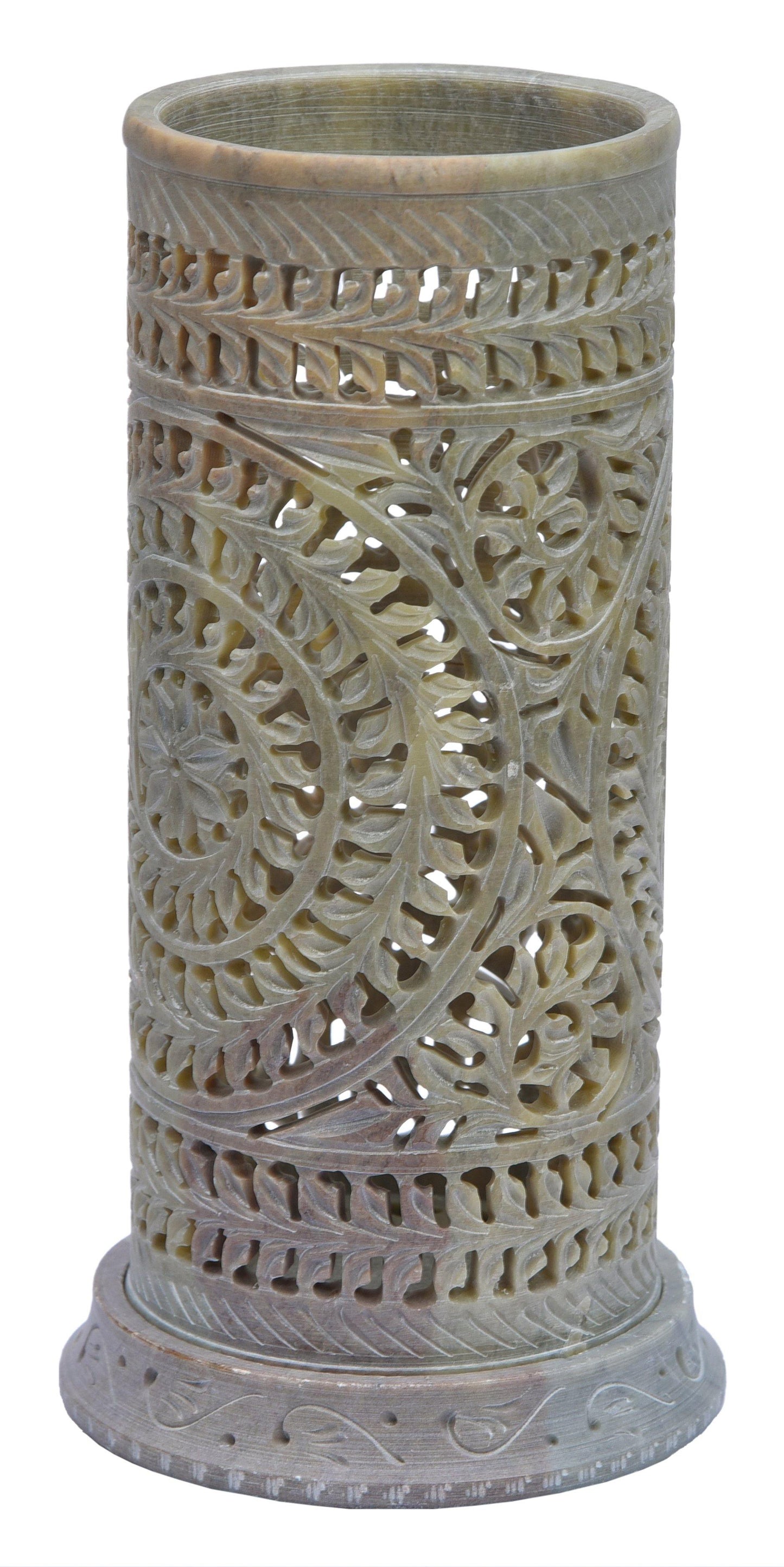 Lavish Touch Patrico Lamp
Big - Kea Global