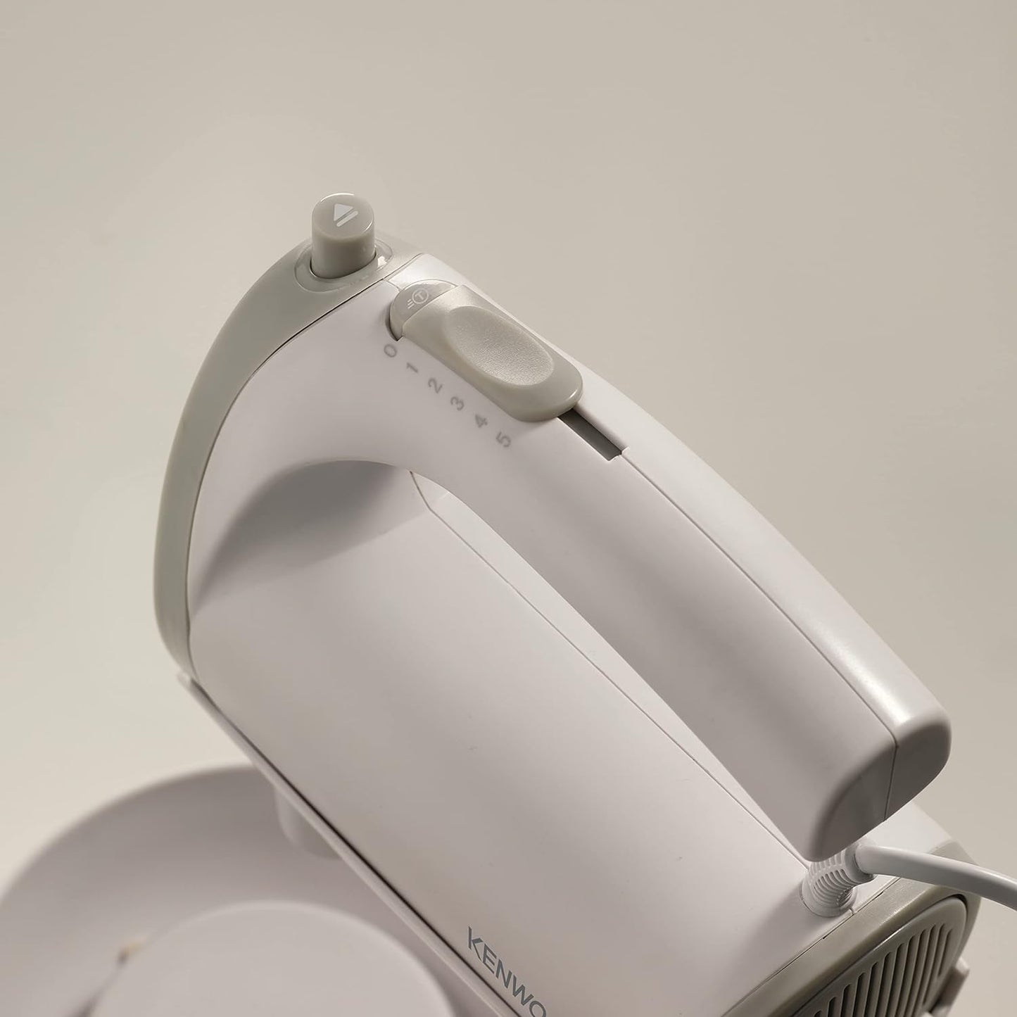 Kenwood Stand Mixer Hand (Electric Whisk) 300W With 2.4L Rotary Bowl, 5 Speeds + Turbo Button, Twin Stainless Steel Kneader And Beater For Mixing, Whipping, Whisking, Kneading Hmp22.000Wh White