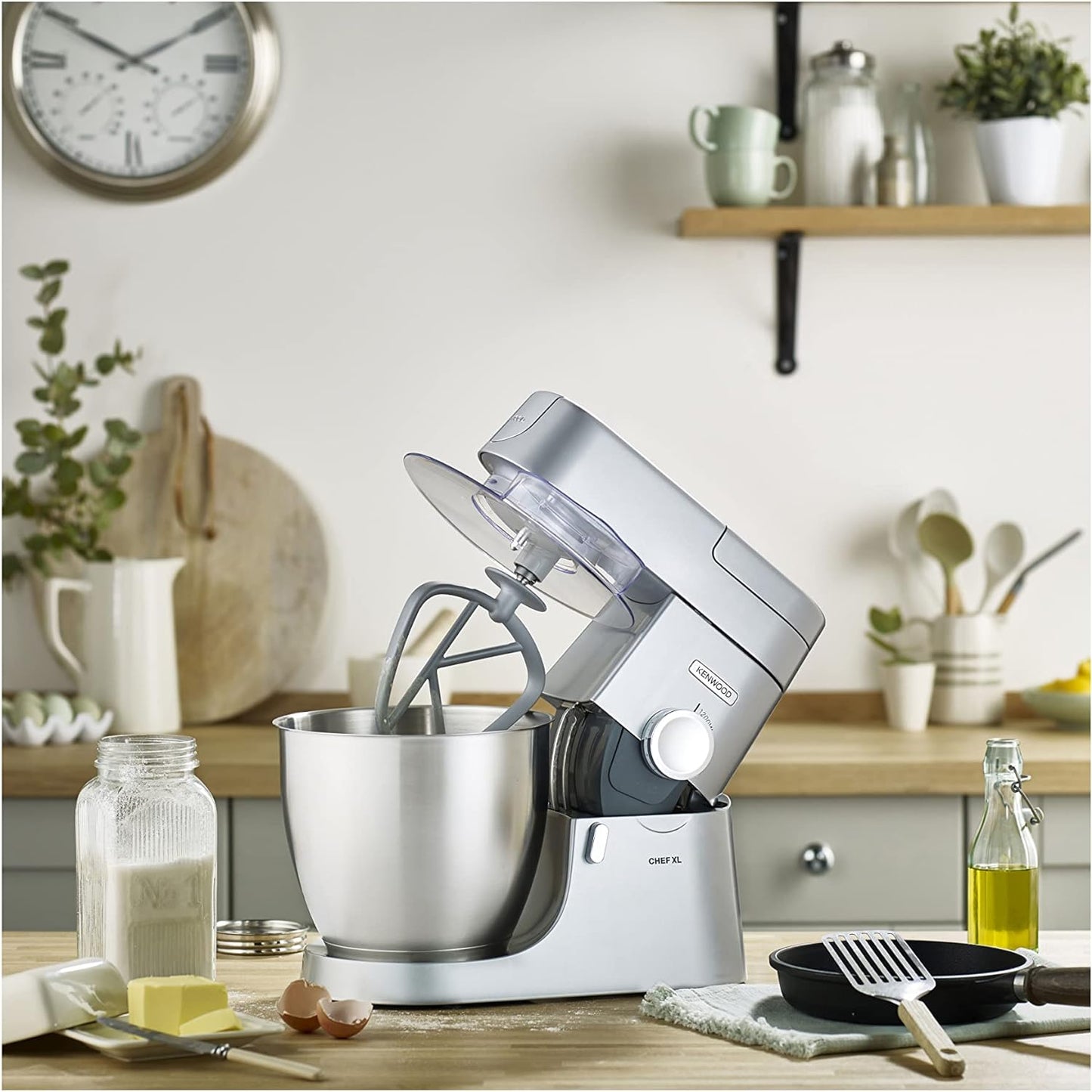 KENWOOD Stand Mixer Kitchen Machine Metal Body CHEF XL 1200W with 6.7L Stainless Steel Bowl, K-Beater, Whisk, Dough Hook, Blender KVL4110S Silver