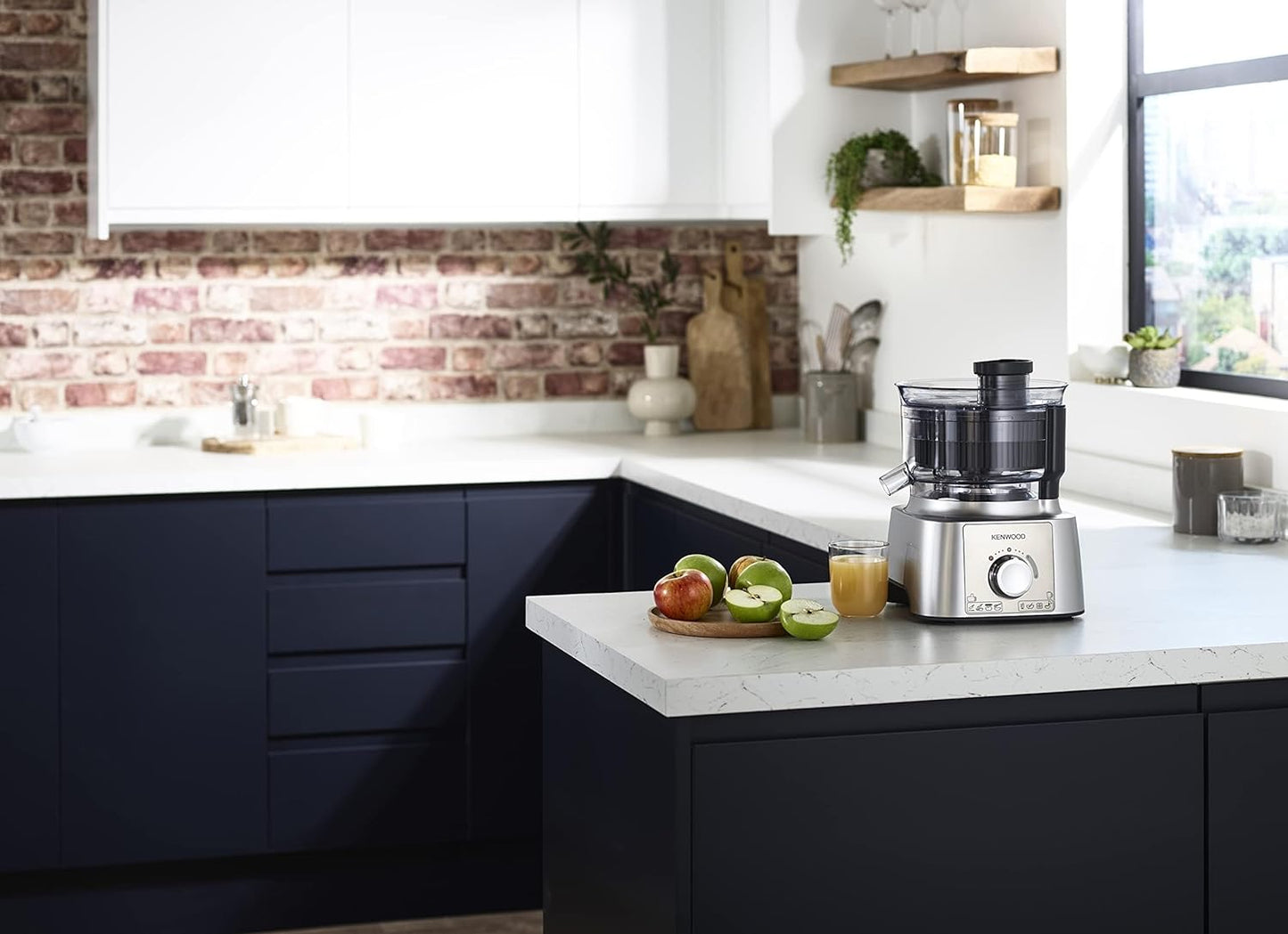 Kenwood Food Processor 1000W Multi-Functional With 3L Bowl, 2 Stainless Steel Disks, Blender, Grinder Mill, Whisk, Dough Maker Fdp65.400Wh White