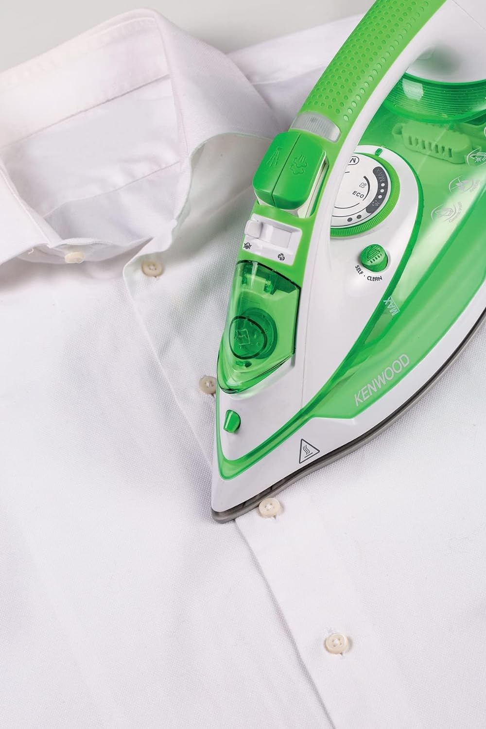 KENWOOD Steam Iron 2600W with Ceramic Soleplate, Anti-Drip, Anti-Calc, Self Clean, Continuous Steam, Burst, Spray Function STP70.000WG White/Green