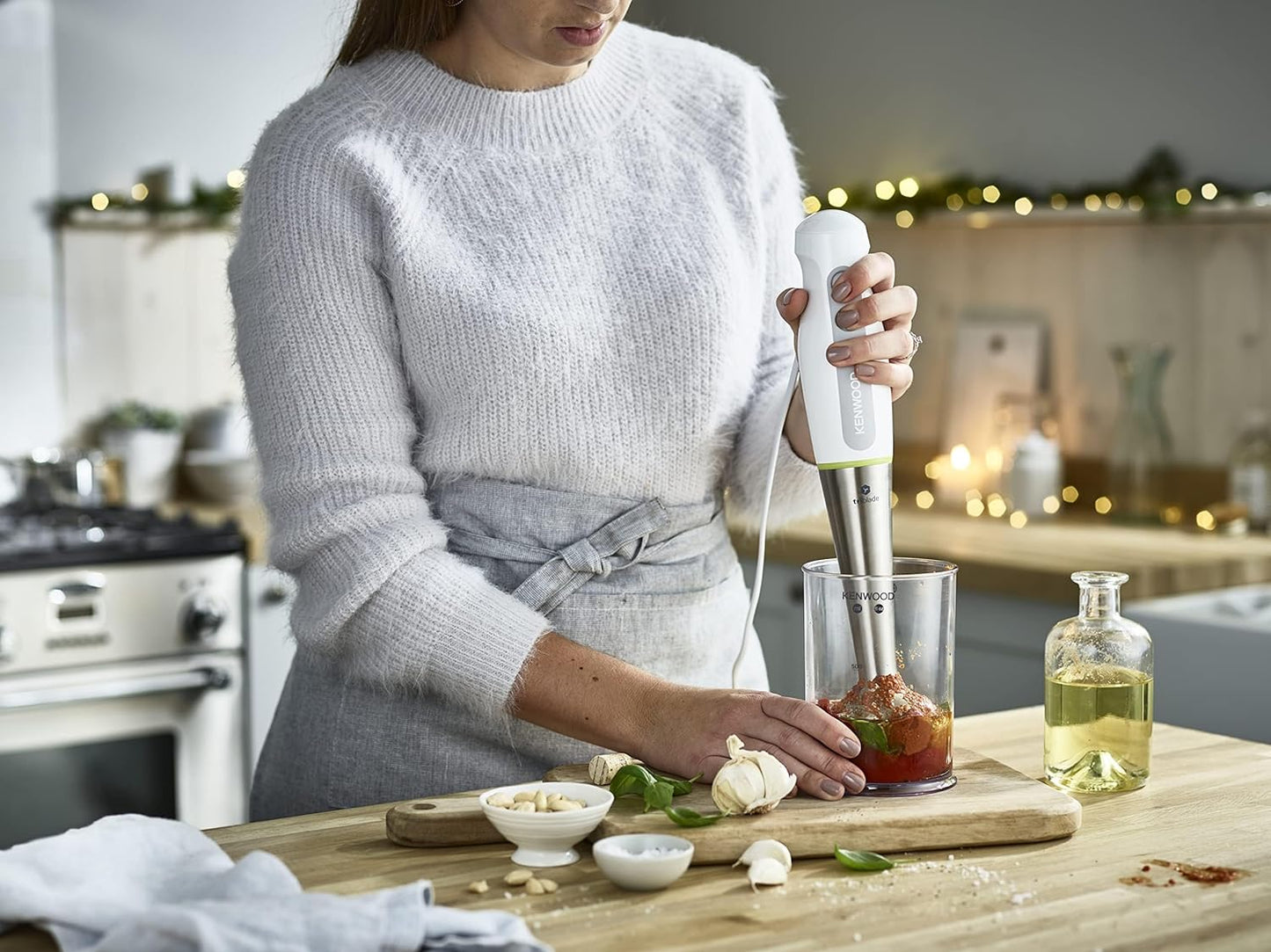 KENWOOD Hand Blender Metal Wand 600W Stick with Graduated Beaker, Turbo Function, Removable for Easy Cleaning HBM02.001WH White/Silver