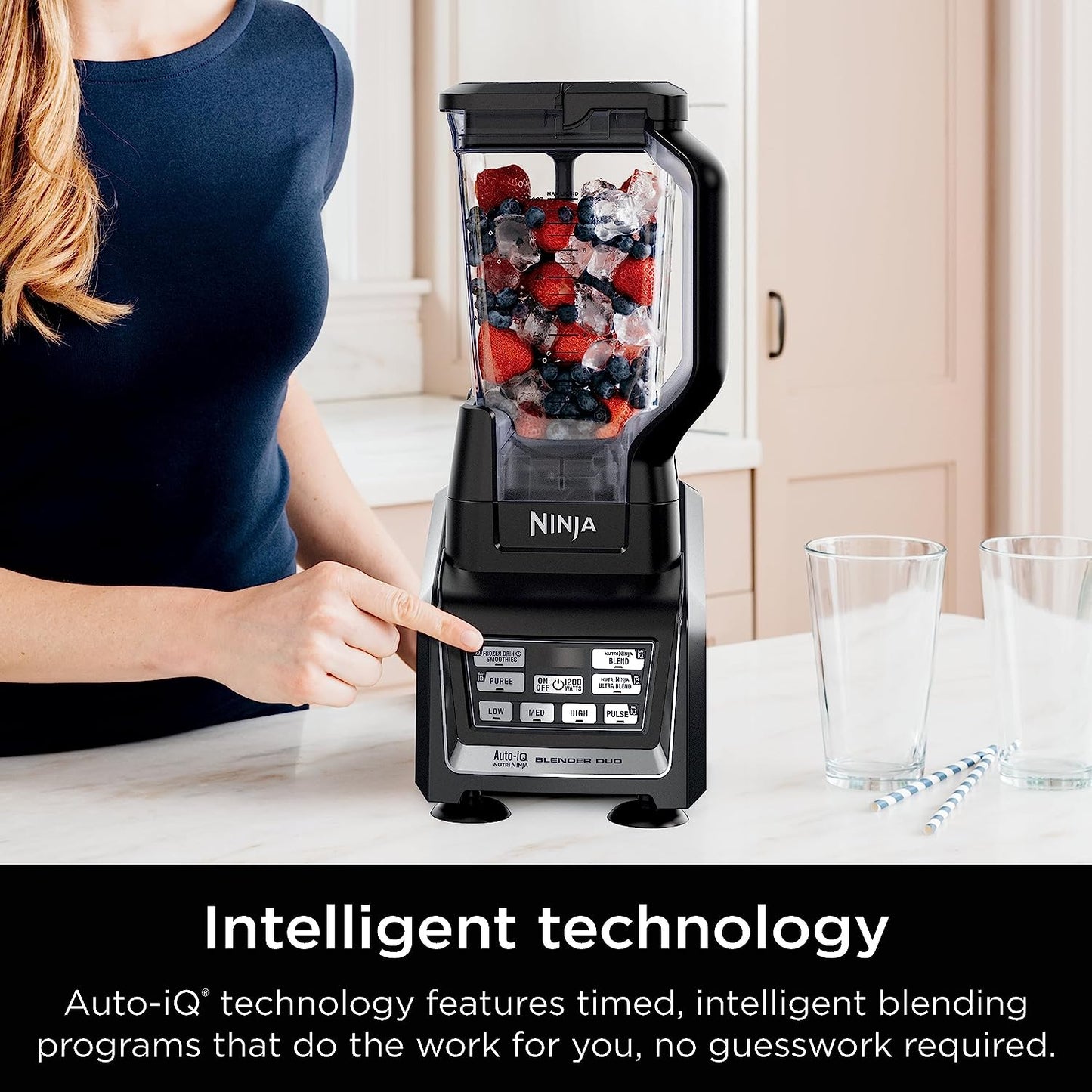 Ninja Nutri Ninja BL642 Personal and Countertop Blender with 1200-Watt Auto-iQ Base, 72-Ounce Pitcher, 18, 24, 32-Ounce Cups Spout Lids