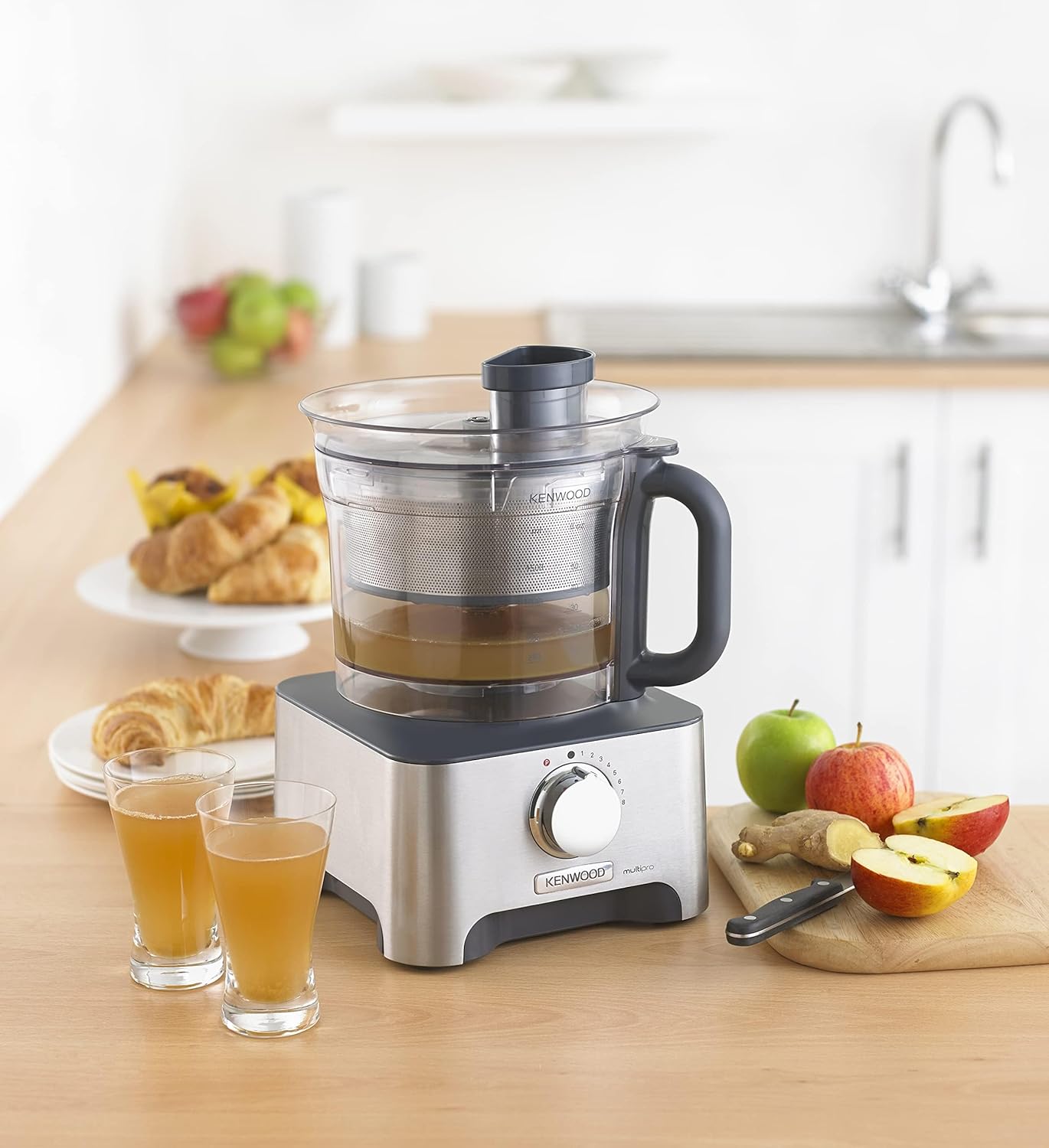 Kenwood Food Processor 1000W Multi-Functional With 3 Stainless Steel Disks, Glass Blender, Chopper Bowl, Grinder Mill, Juicer Extractror, Dual Metal Whisk, Dough Maker, Citrus Juicer Fdm788Ba Silver