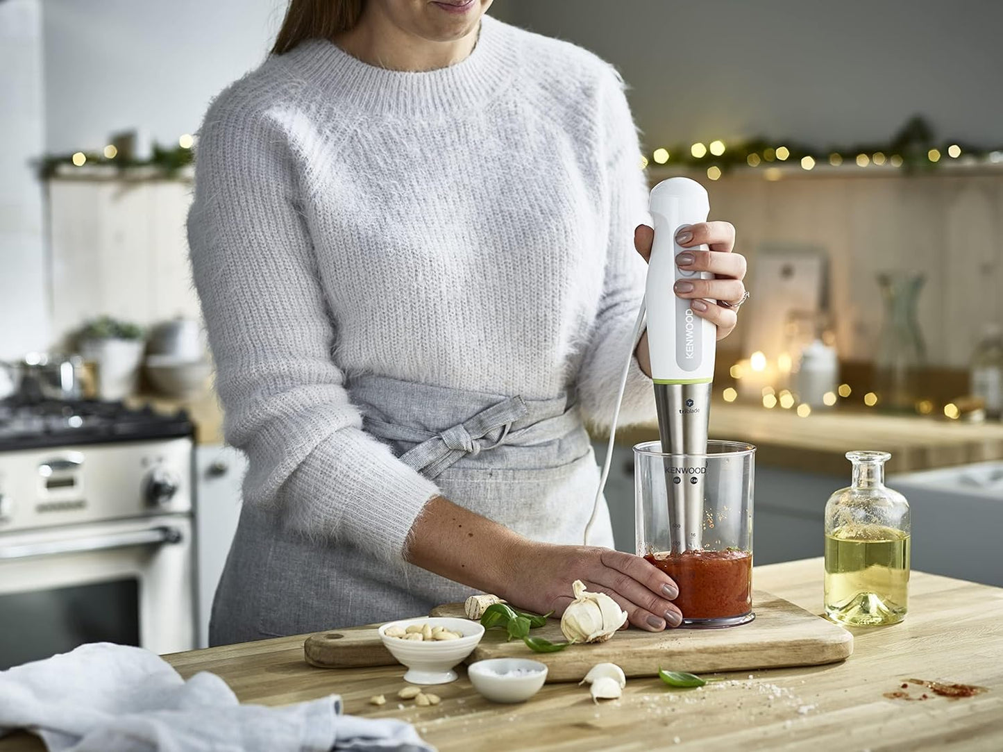 KENWOOD Hand Blender Metal Wand 600W Stick with Graduated Beaker, Turbo Function, Removable for Easy Cleaning HBM02.001WH White/Silver