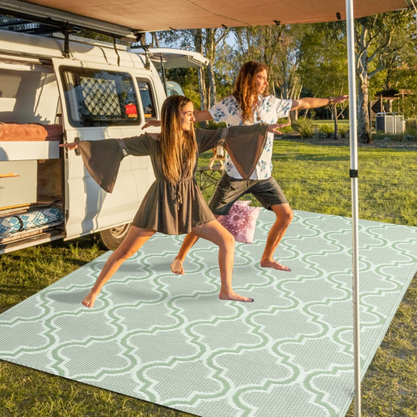 Lavish Touch Plastic Rug Indoor Outdoor Waterproof, Washable, Reversible, for Deck, Porch, Patio, Balcony and RV Camping Rug