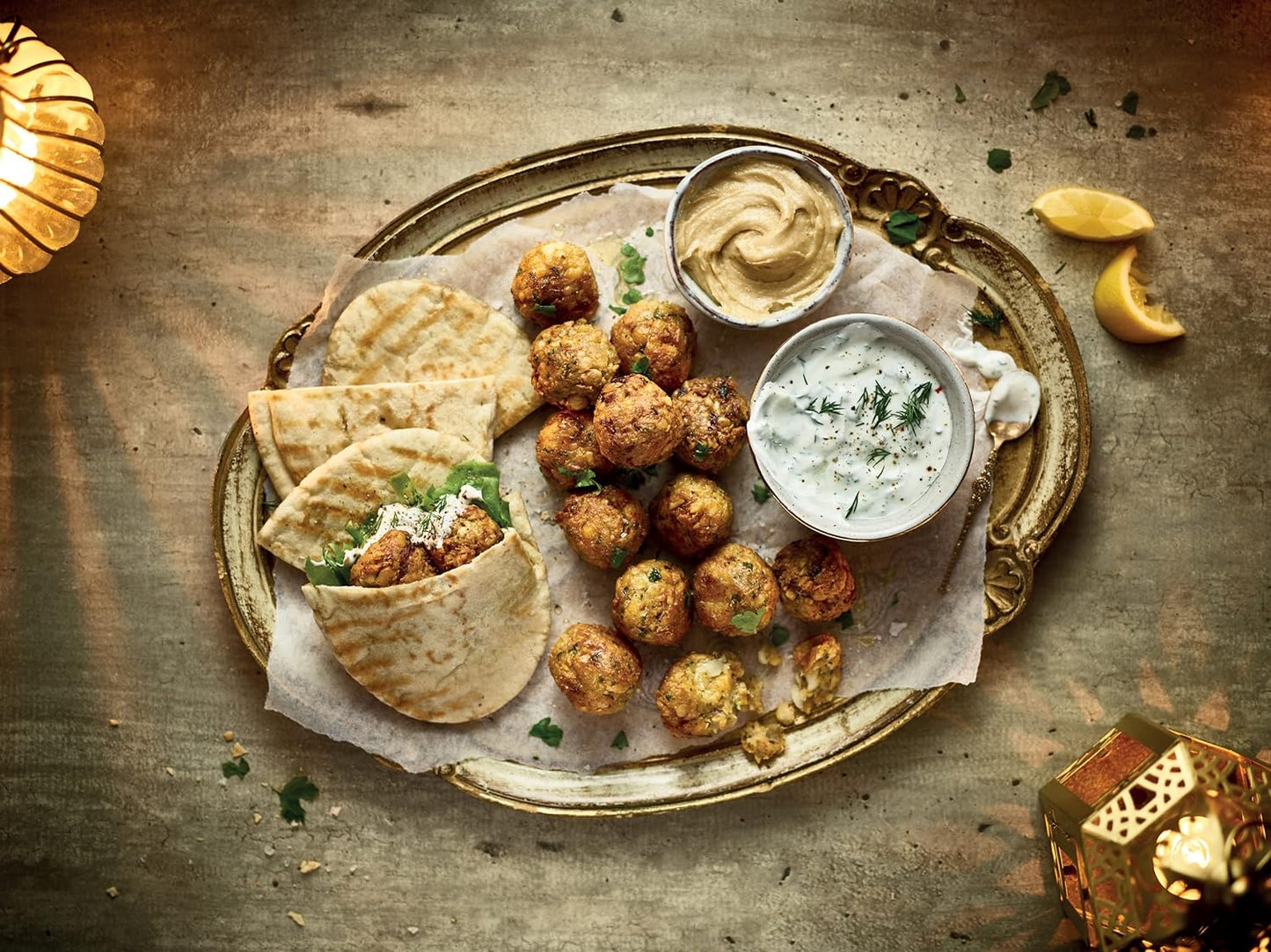 Kenwood Digital Air Fryer XXL 5.5L 2.4KG 1800W with Rapid Hot Air Circulation for Frying, Grilling, Broiling, Roasting, Baking and Toasting HFP50.000WH, White