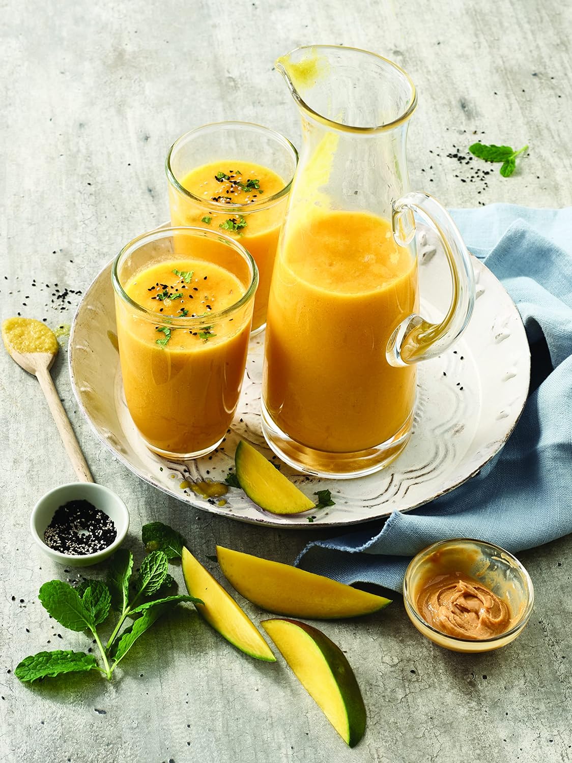 KENWOOD Personal Blender 350W Smoothie Blender/Smoothie Maker with 570ml & 400ml Tritan Smoothie2Go Bottle and Lid, Ice Crush Function BLM05.A0BK Black/Silver