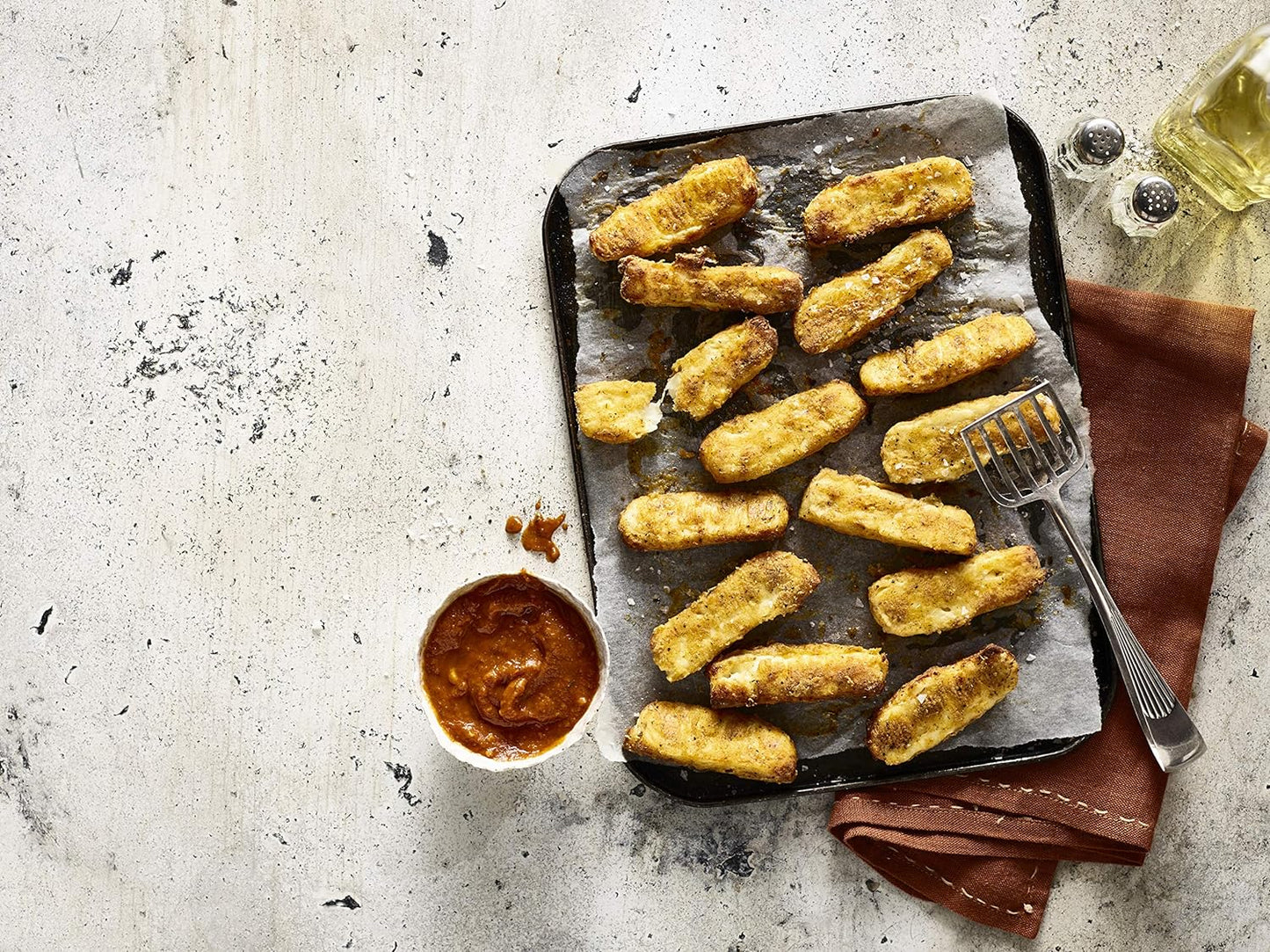 Kenwood Digital Air Fryer XXL 5.5L 2.4KG 1800W with Rapid Hot Air Circulation for Frying, Grilling, Broiling, Roasting, Baking and Toasting HFP50.000WH, White