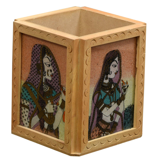 lavish-touch-winzi-pen-stand